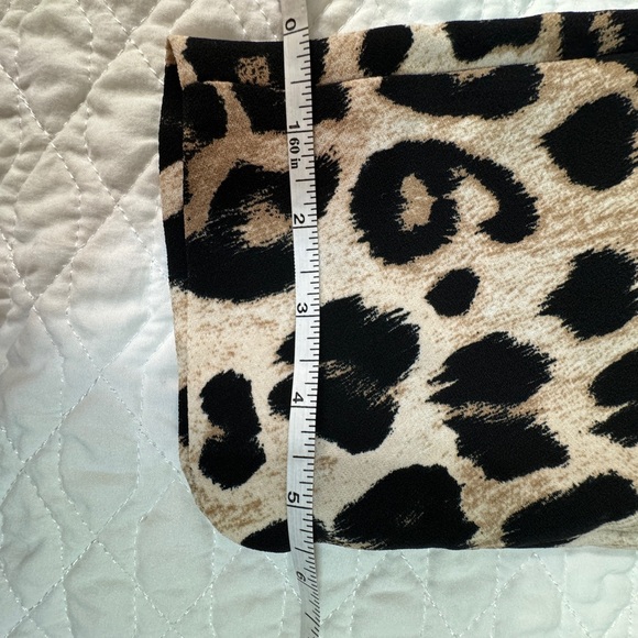 Banana Republic leopard-print loose pants 🐆 - Picture 9 of 10